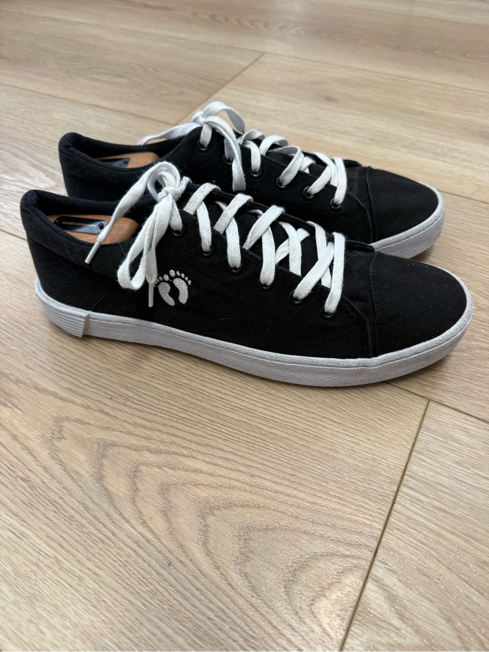 Hang Ten Hermosa Black canvas sneakers Men’s Size 11